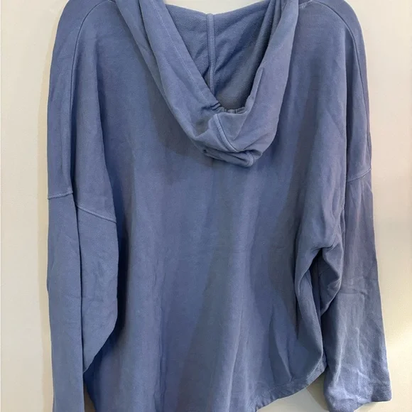 Old Navy Blue Hoodie with Front Pocket - Picture 4 of 4